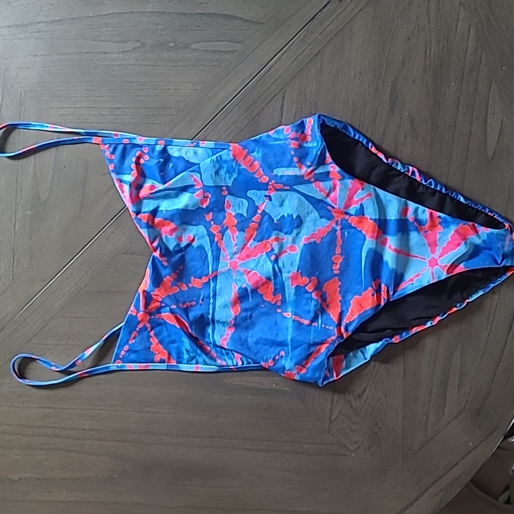 Jolyn Steve 2 one-piece swimsuit, Large